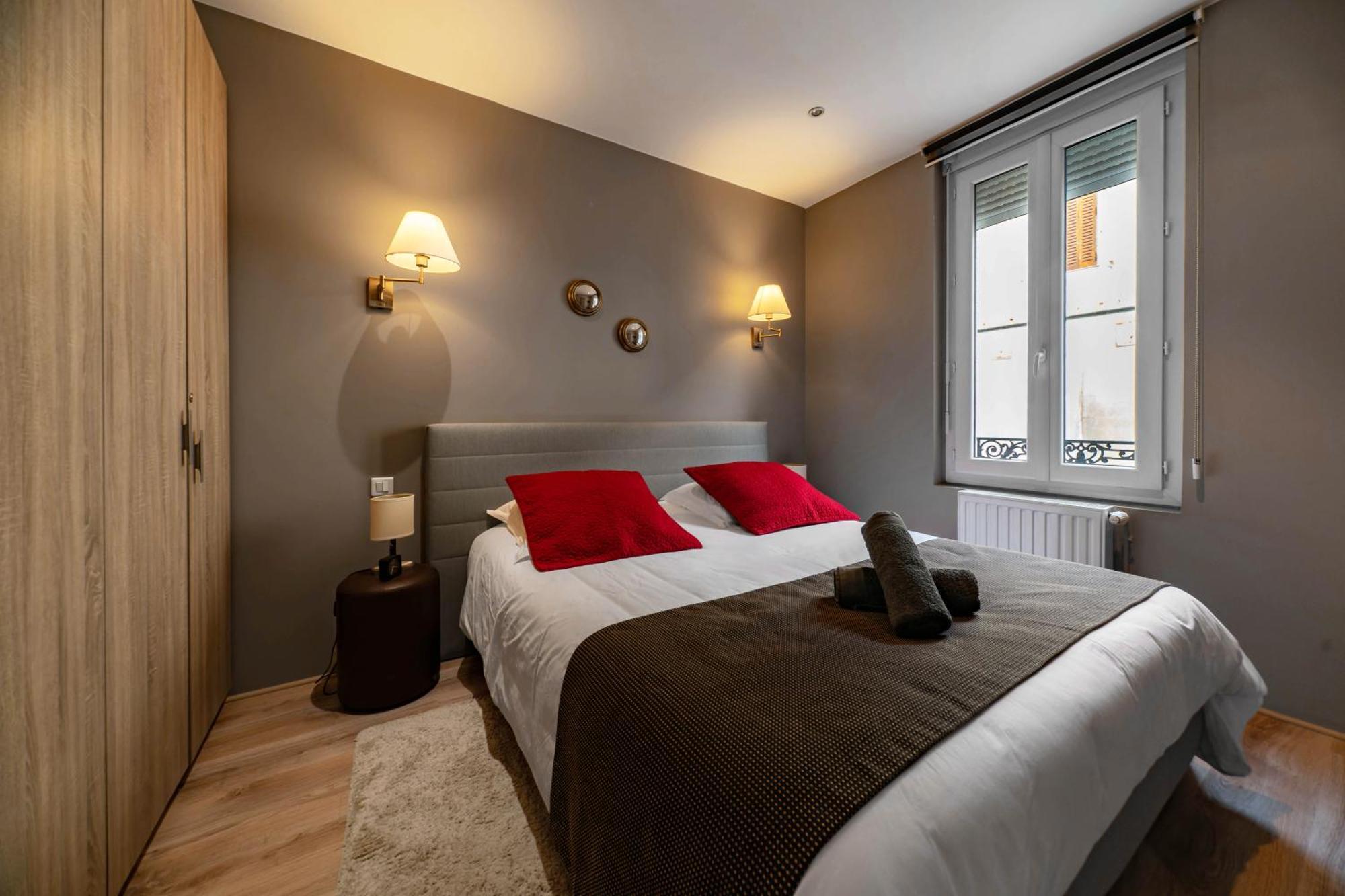 Le Vizier - Appartement Design Avec Parking En Centre Ville Vichy Eksteriør billede