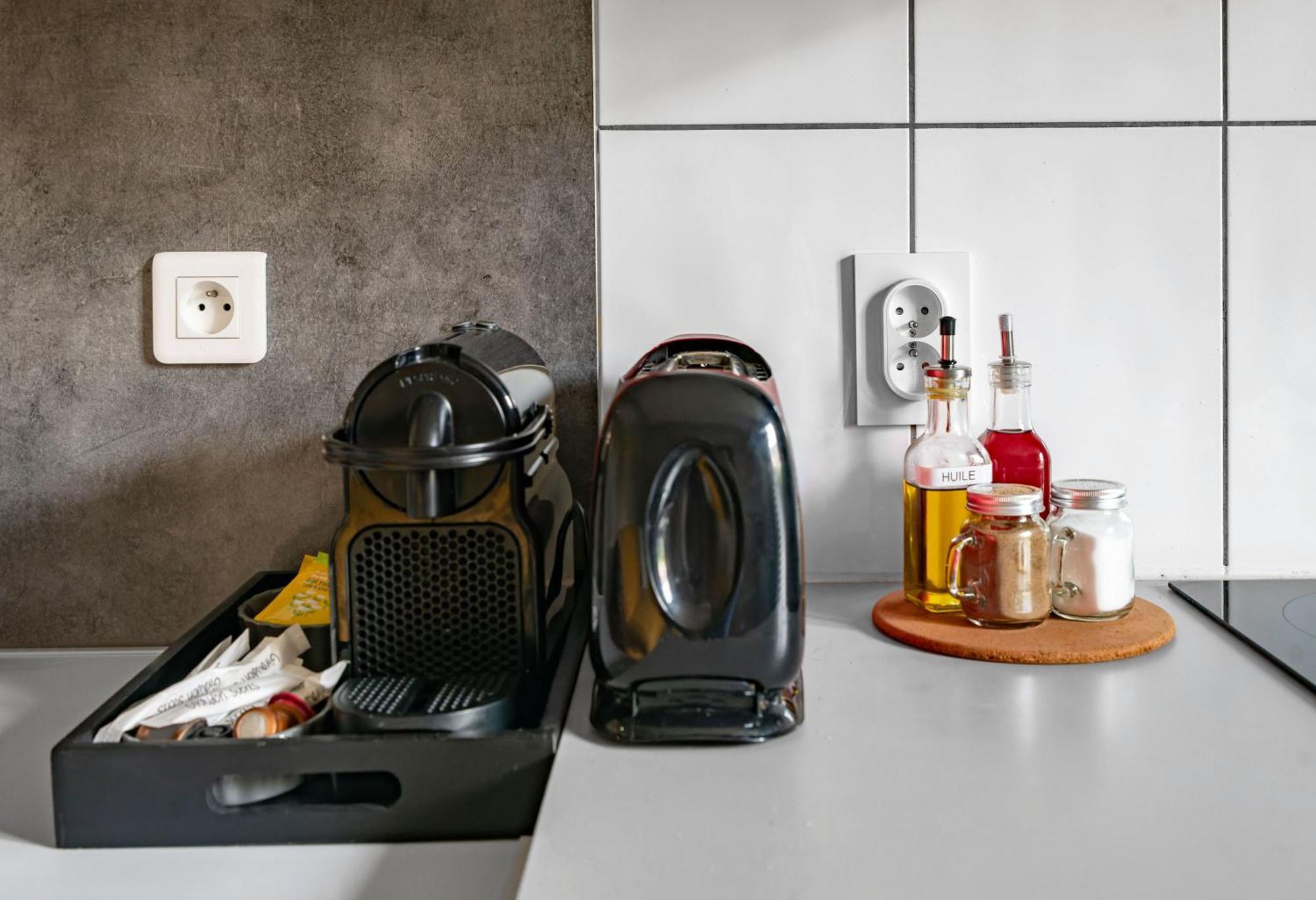 Le Vizier - Appartement Design Avec Parking En Centre Ville Vichy Eksteriør billede